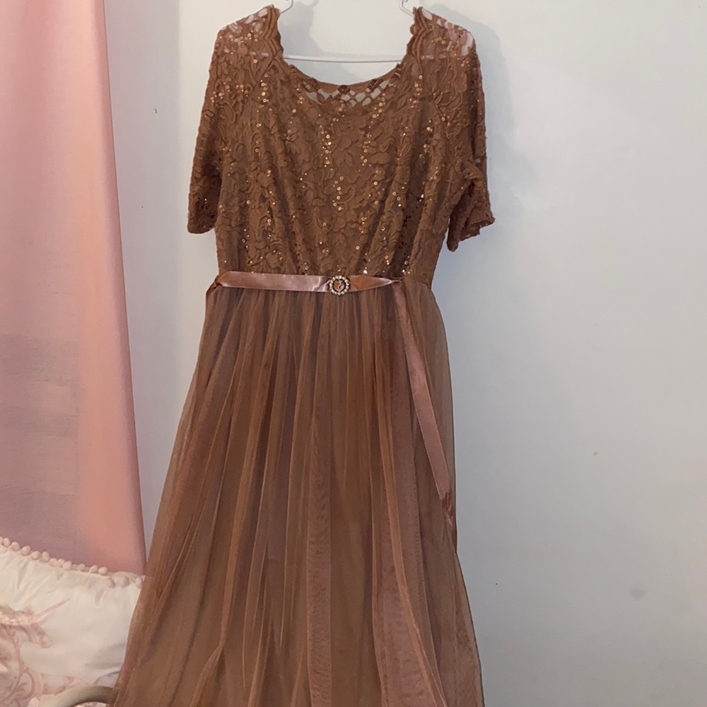 Very beautiful party/wedding dress